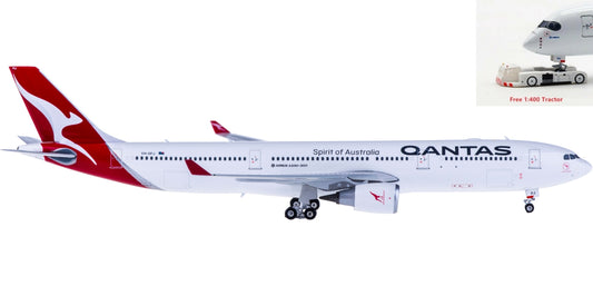 (Rare)1:400 Phoenix PH04115 Qantas Airways Airbus A330-300 VH-QPJ+Free Tractor