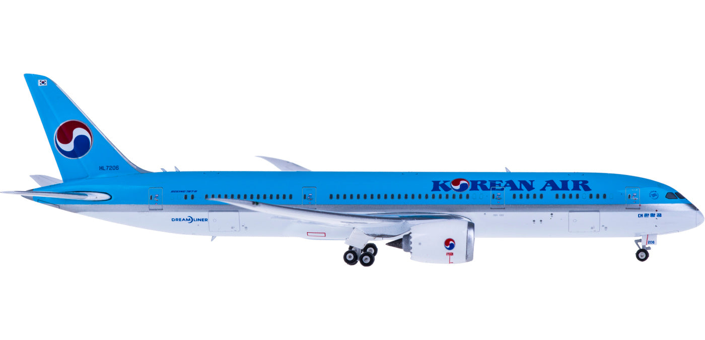 1:400 Phoenix PH04235 Korean Air Boeing 787-9 HL7206+Free Tractor