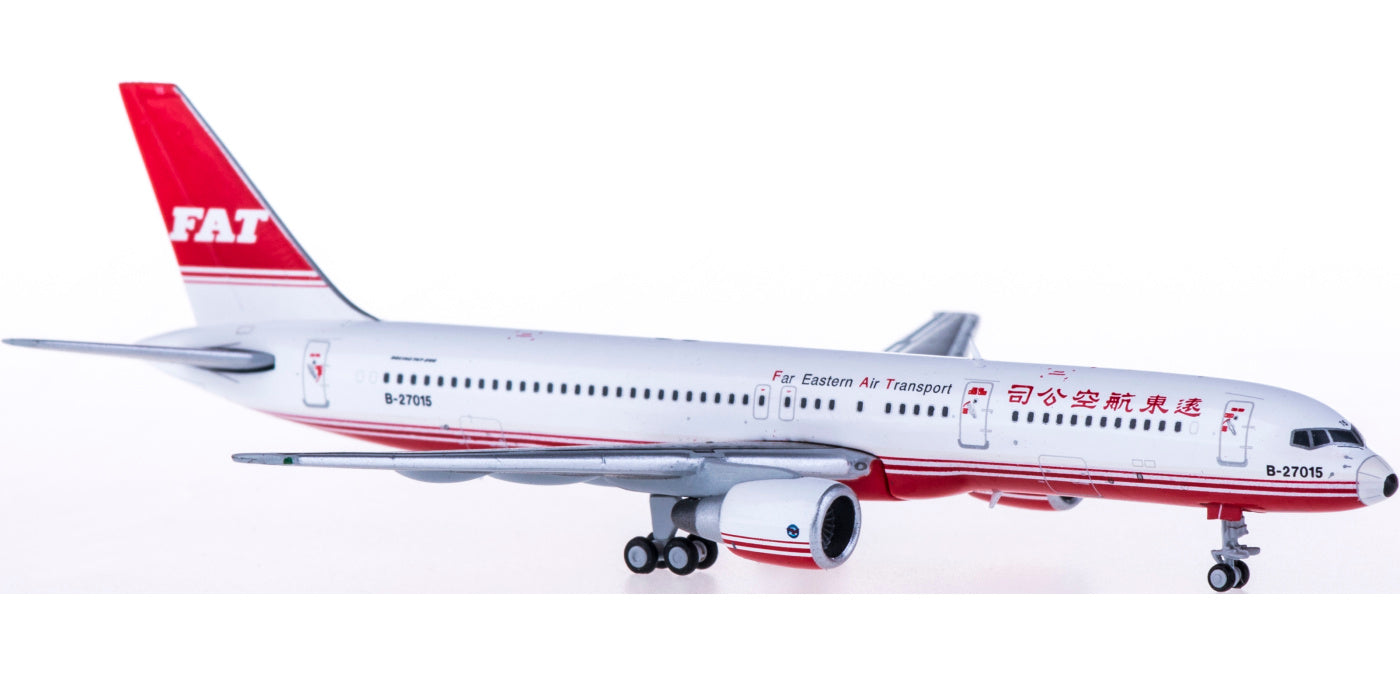 1:400 JC Wings EW4752002 FAT Boeing 757-200 B-27015 Free Tractor+Stand