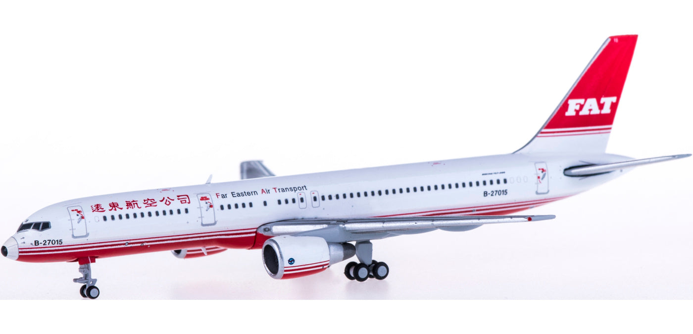 1:400 JC Wings EW4752002 FAT Boeing 757-200 B-27015 Free Tractor+Stand