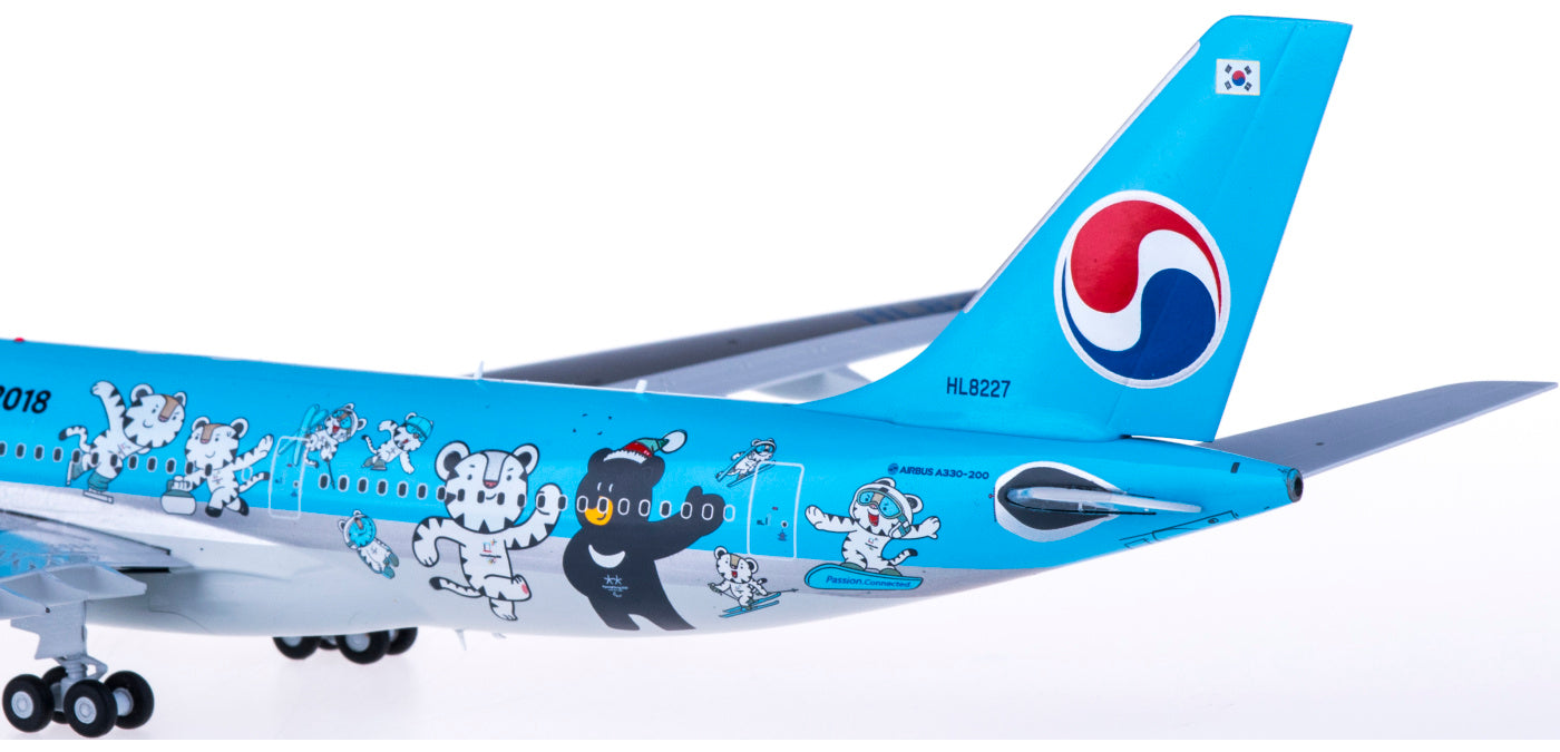 1:200 JC Wings EW2332001 Korean Air Airbus A330-200 HL8227