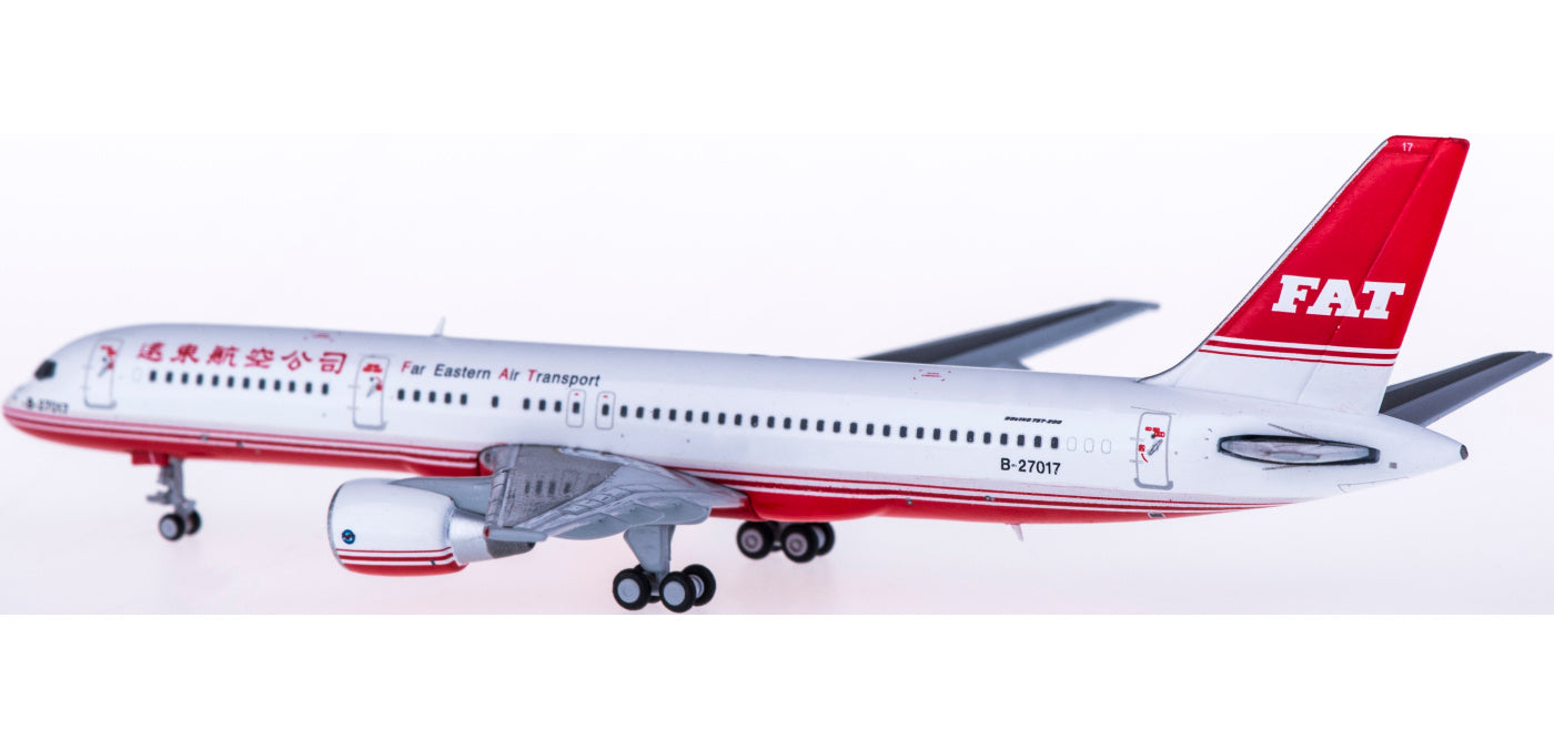 1:400 JC Wings EW4752003 FAT Boeing 757-200 B-27017 Free Tractor+Stand