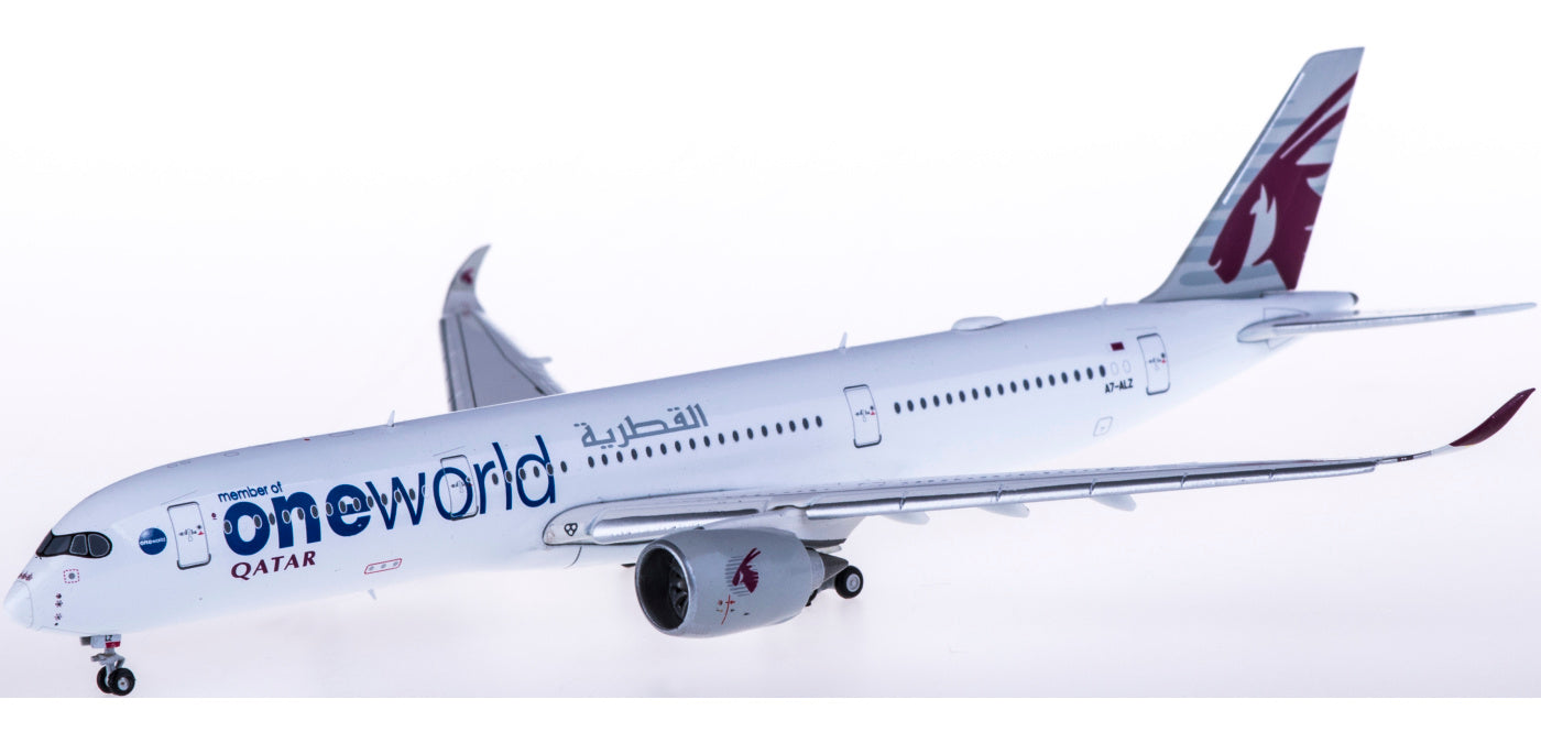 1:400 JC WingsXX4047A Qatar Airways Airbus A350-900 A7-ALZ "Flaps Down"Aircraft Model Free Tractor+Stand