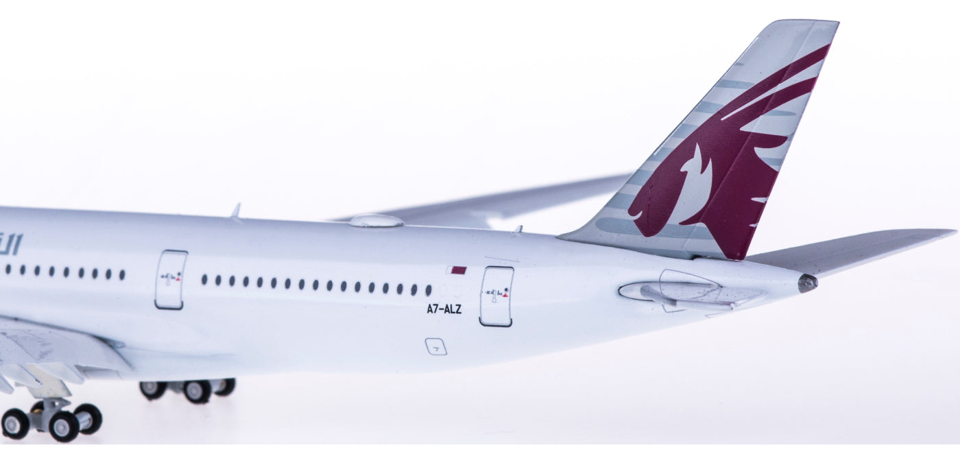 1:400 JC WingsXX4047A Qatar Airways Airbus A350-900 A7-ALZ "Flaps Down"Aircraft Model Free Tractor+Stand
