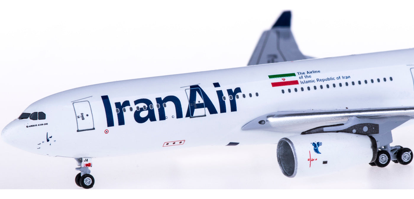 (Rare)1:400 AeroClassics AC4EPIJA Iran Air Airbus A330-200 EP-IJA+Free Tractor