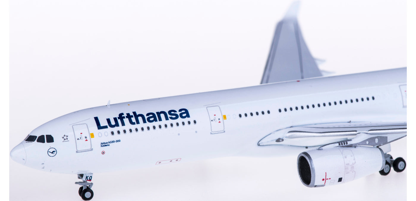 1:400 Geminijets GJDLH1831 Lufthansa Airlines Airbus A330-300 D-AIKO Free Tractor+Stand