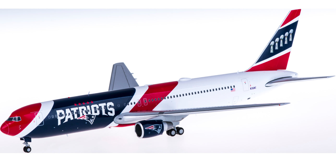 1:200 JC Wings PX2193 New England Patriots Boeing 767-300ER N36NE