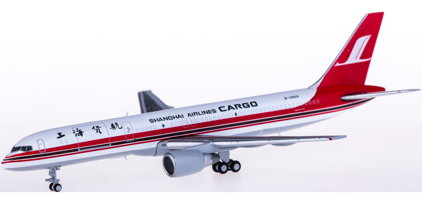 1:400 JC Wings XX4139 Shanghai Airlines Cargo Boeing 757-200F B-2808 Free Tractor+Stand