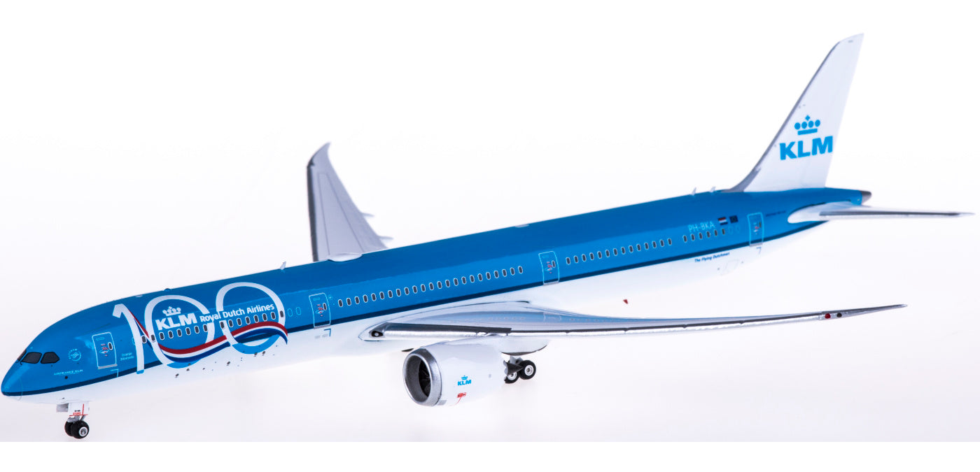 1:400 Phoenix PH11551 KLM Boeing 787-10 PH-BKA "100Years" Free Tractor+Stand