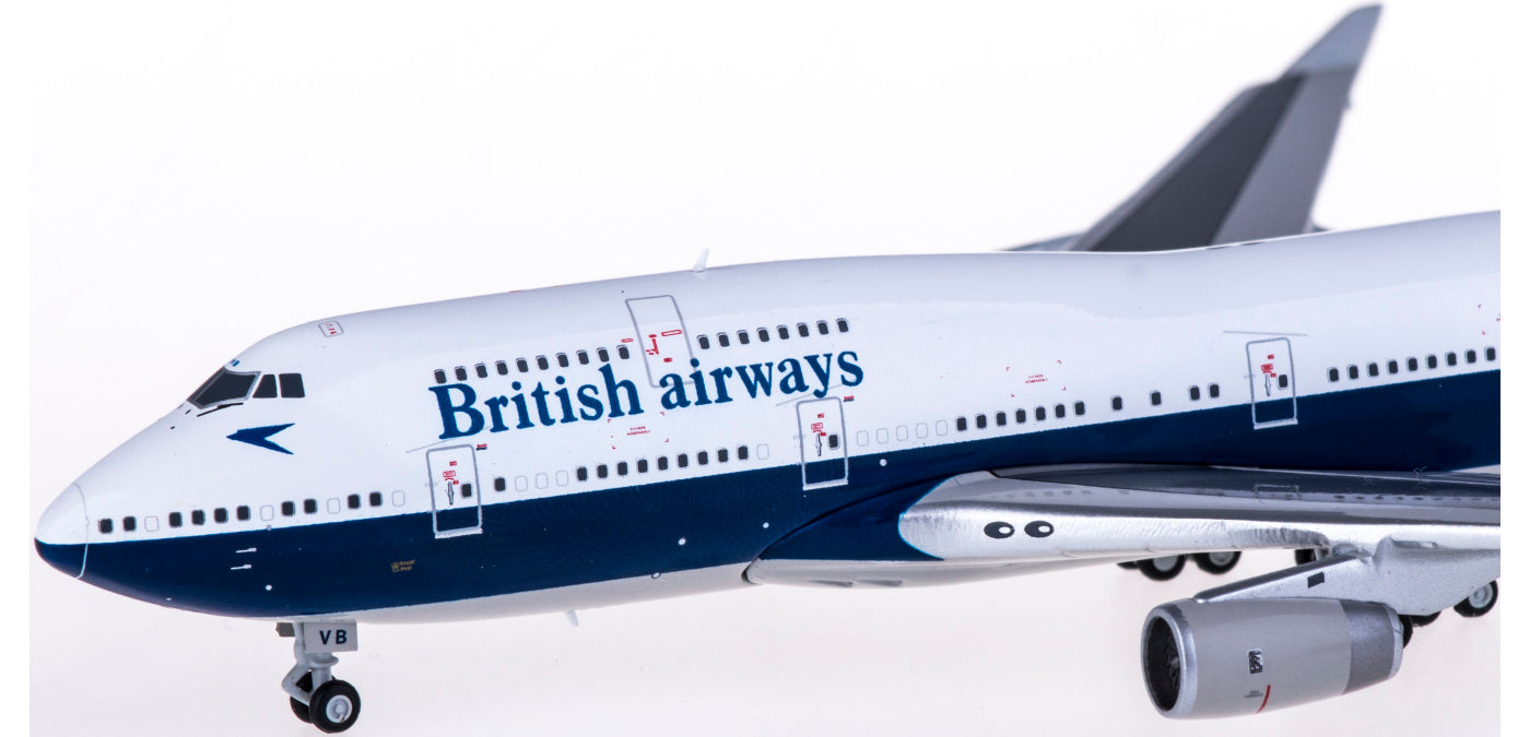 1:400 Geminijets GJBAW1858 British Airways Boeing 747-400 G-CIVB Free Tractor+Stand