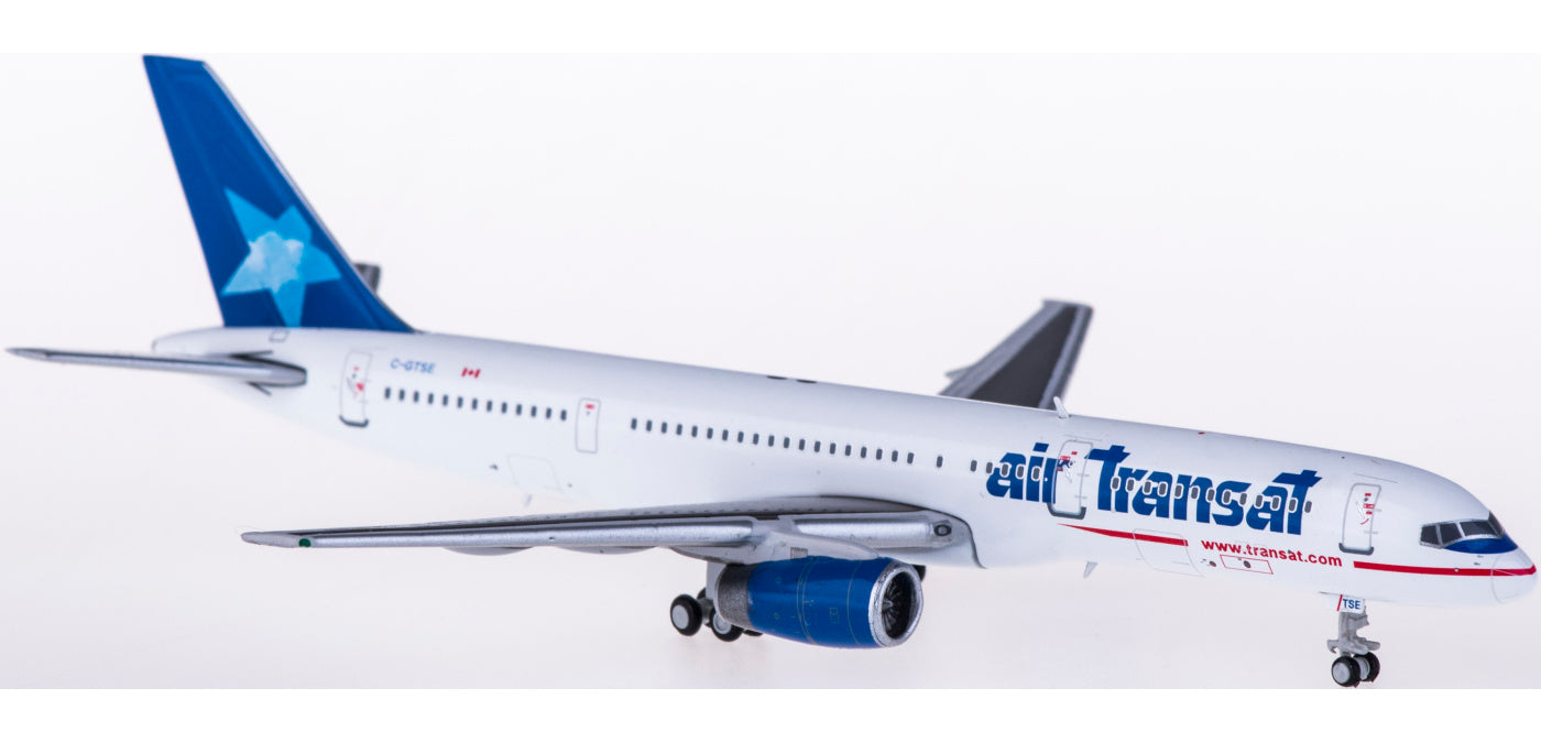 1:400 JC Wings XX4207 Air Transat Boeing 757-200 C-GTSE Free Tractor+Stand