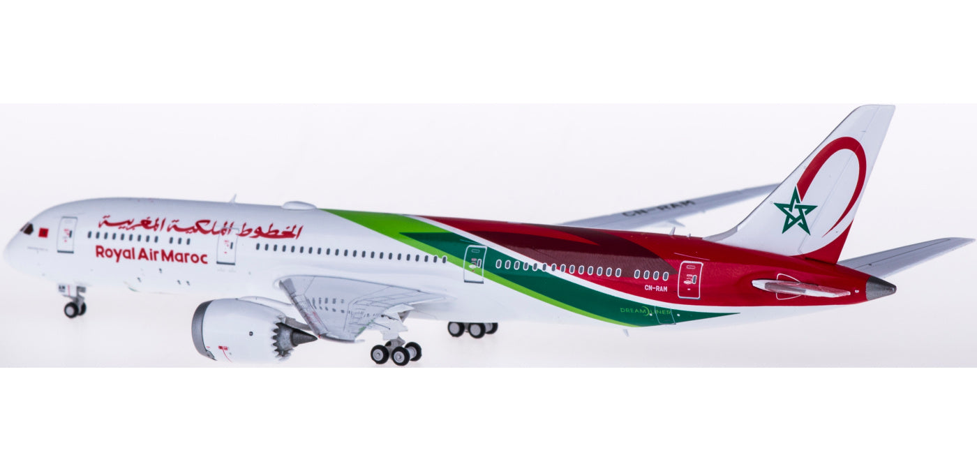 1:400 JC Wings XX4160 Royal Air Maroc Boeing 787-9 CN-RAM Free Tractor+Stand