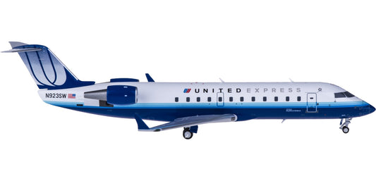 1:200 NG Models NG52021 United Airlines Bombardier CRJ200 N923SW