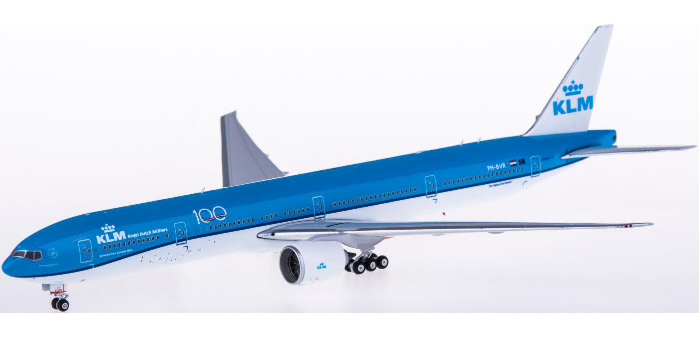 1:400 Phoenix PH11568 KLM Boeing 777-300ER PH-BVR Free Tractor+Stand