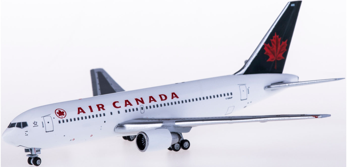 (Rare)1:400 AeroClassics AC419645 Air Canada Boeing 767-200 C-GAUP+Free Tractor