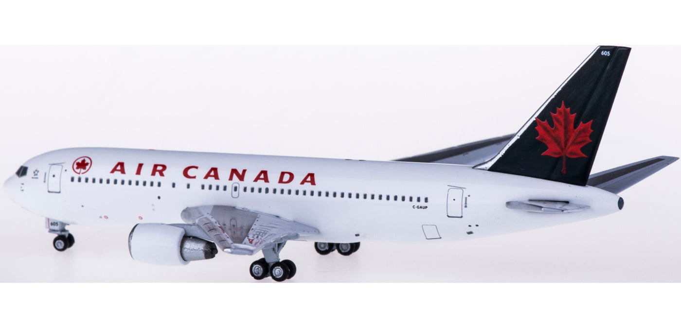 (Rare)1:400 AeroClassics AC419645 Air Canada Boeing 767-200 C-GAUP+Free Tractor