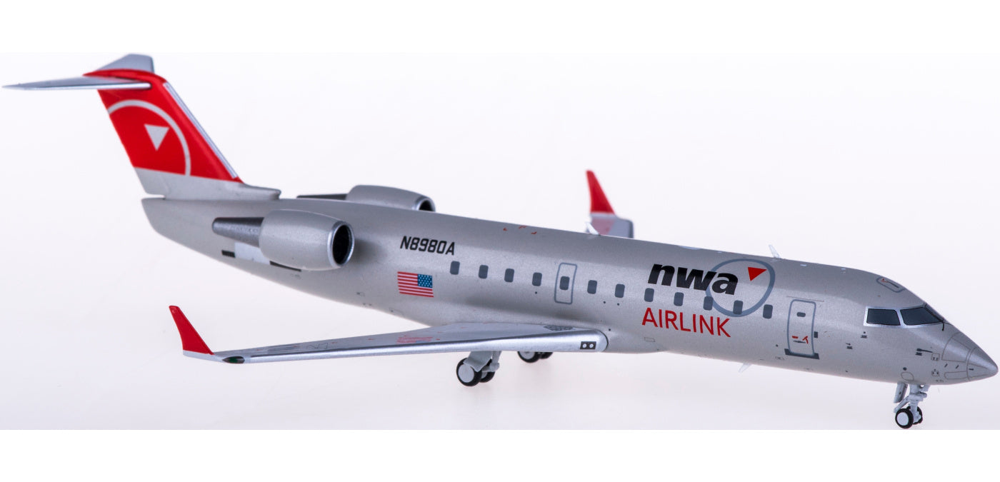 1:200 NG Models NG44002 Northwest Airlines Bombardier CRJ440 N8980A
