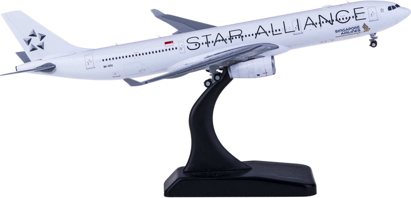 1:400 JC Wings EW4333002 Singapore Airlines Airbus A330-300 9V-STU "STAR ALLIANCE"Free Tractor+Stand