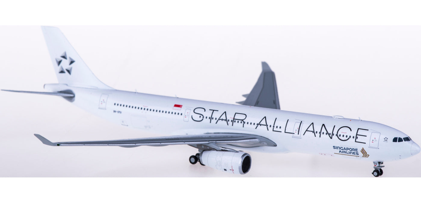 1:400 JC Wings EW4333002 Singapore Airlines Airbus A330-300 9V-STU "STAR ALLIANCE"Free Tractor+Stand