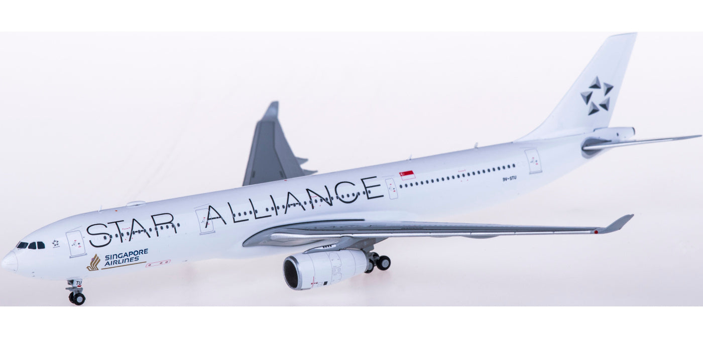 1:400 JC Wings EW4333002 Singapore Airlines Airbus A330-300 9V-STU "STAR ALLIANCE"Free Tractor+Stand