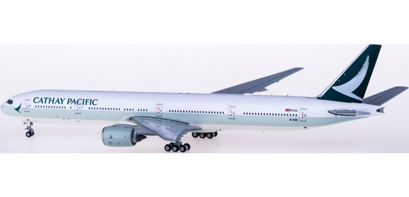 1:400 JC Wings EW4773002 Cathay Pacific Boeing 777-300 B-HNS Free Tractor+Stand