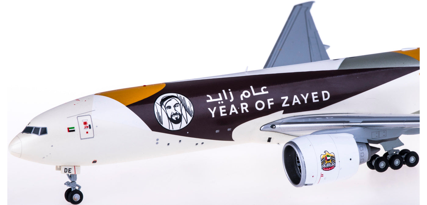 1:200 JC Wings XX2137 Etihad Airways Boeing 777-200LRF A6-DDE Cargo