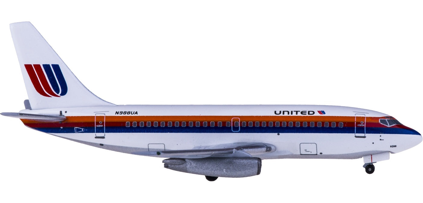 (Rare)1:400 AeroClassics AC419629 United Airlines Boeing 737-200 N988UA+Free Tractor