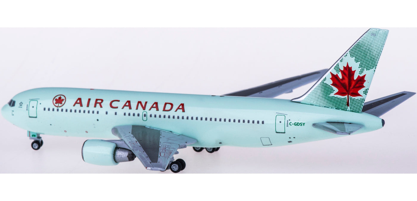 (Rare)1:400 AeroClassics AC419649 Air Canada Boeing 767-200 C-GDSY+Free Tractor