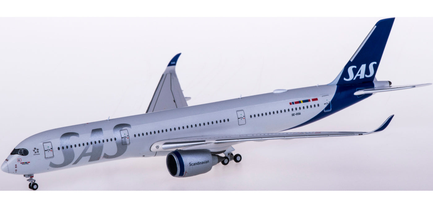 1:400 Geminijets GJSAS1912 SAS  Airbus A350-900 SE-RSA+Free Tractor