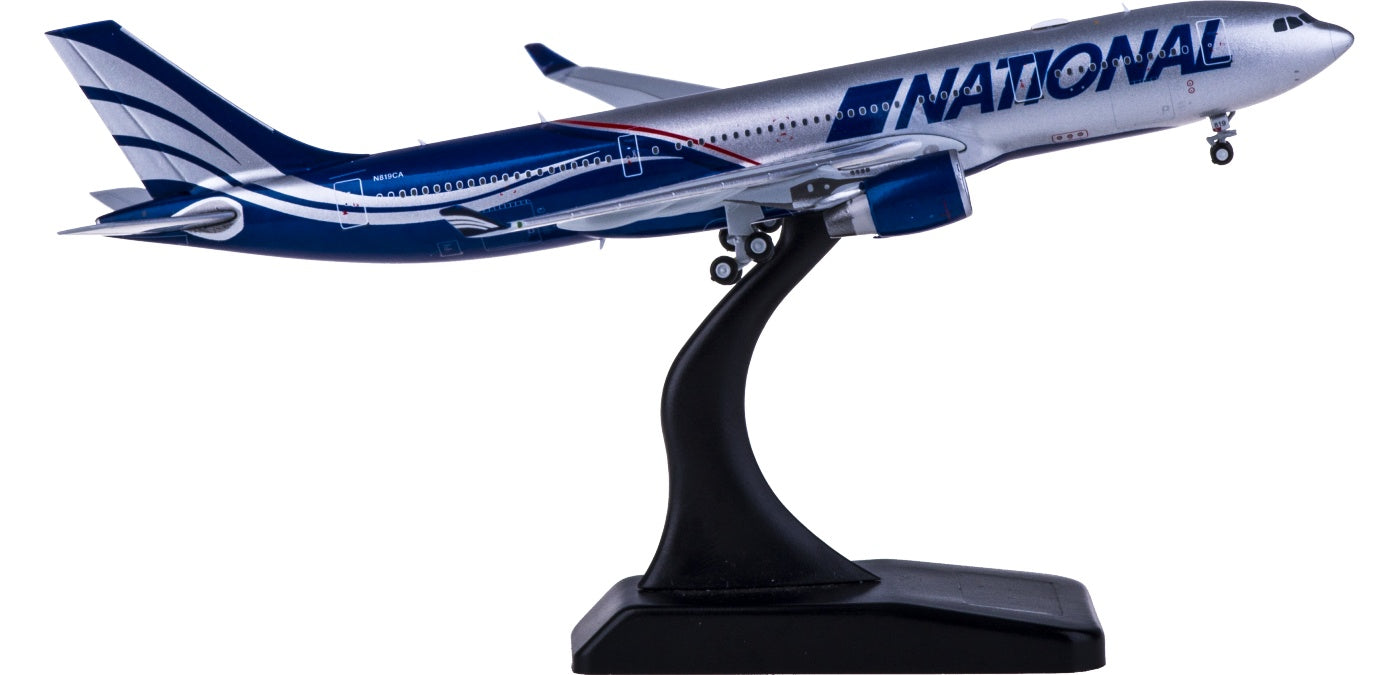 1:400 JC Wings XX4176 National Airlines Airbus A330-200 N819CA Free Tractor+Stand