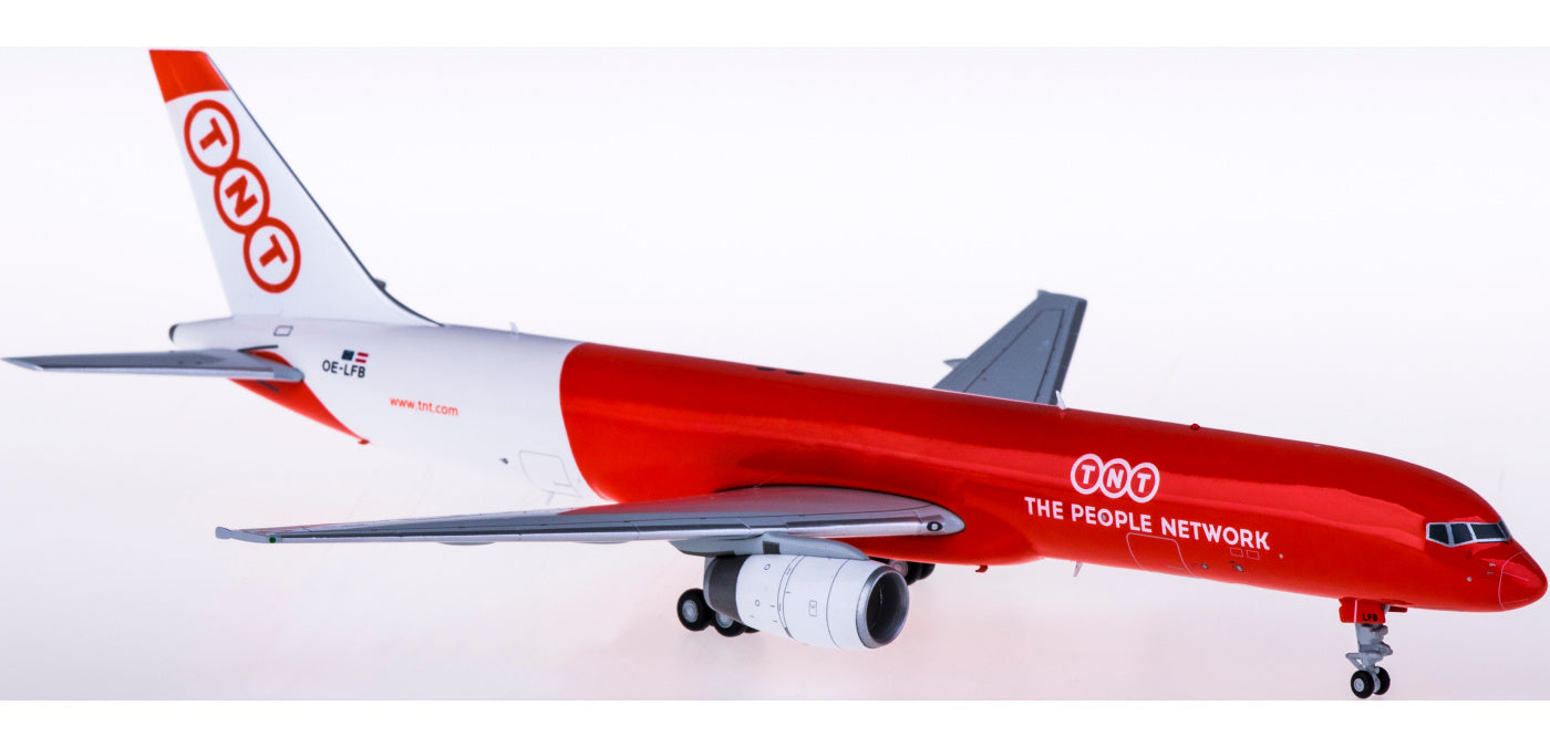 1:200 JC Wings XX2202 TNT Boeing 757-200F OE-LFB