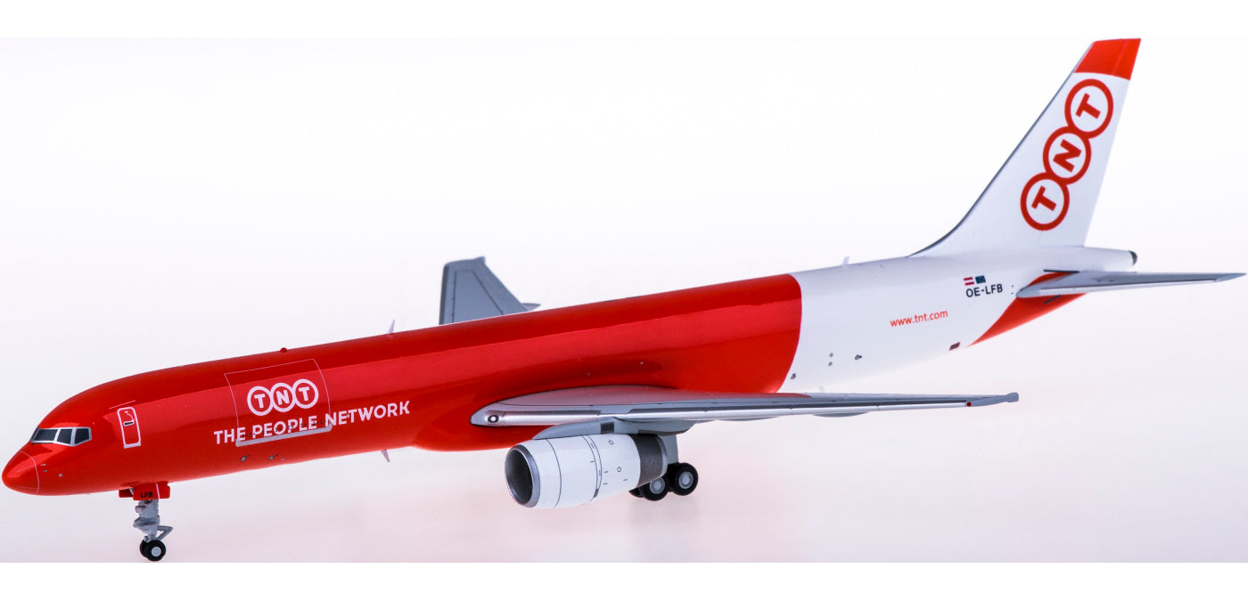 1:200 JC Wings XX2202 TNT Boeing 757-200F OE-LFB