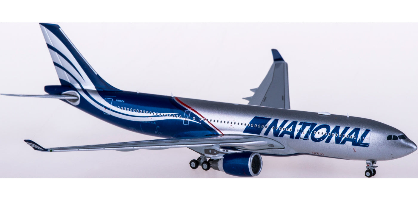 1:400 JC Wings XX4176 National Airlines Airbus A330-200 N819CA Free Tractor+Stand