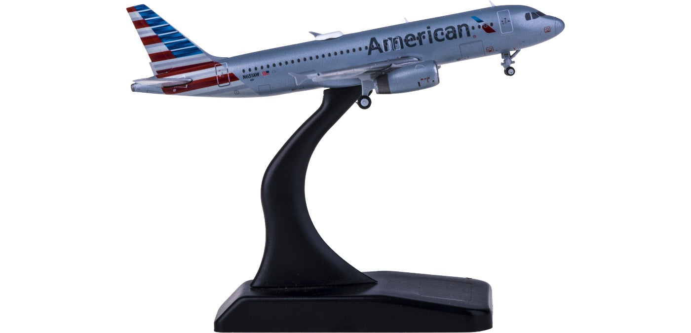 (Rare)1:400 Geminijets GJAAL1864 American Airlines Airbus A320 N651AW Free Tractor+Stand