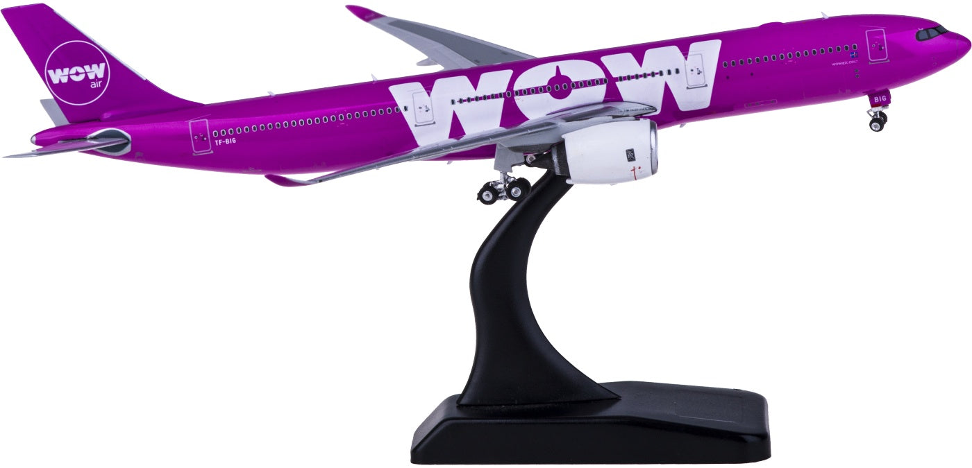 1:400 Phoenix PH11607 WOW air Airbus A330-900neo TF-BIG Free Tractor+Stand