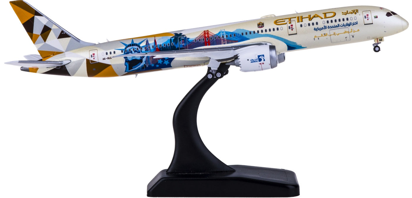 1:400 JC Wings XX4250 Etihad Airways Boeing 787-9 Dreamliner A6-BLC Free Tractor+Stand