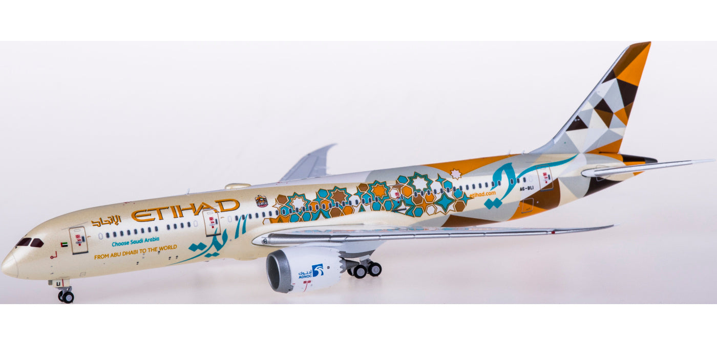 1:400 JC Wings XX4212 Etihad Airways Boeing 787-9 Dreamliner A6-BLI Free Tractor+Stand