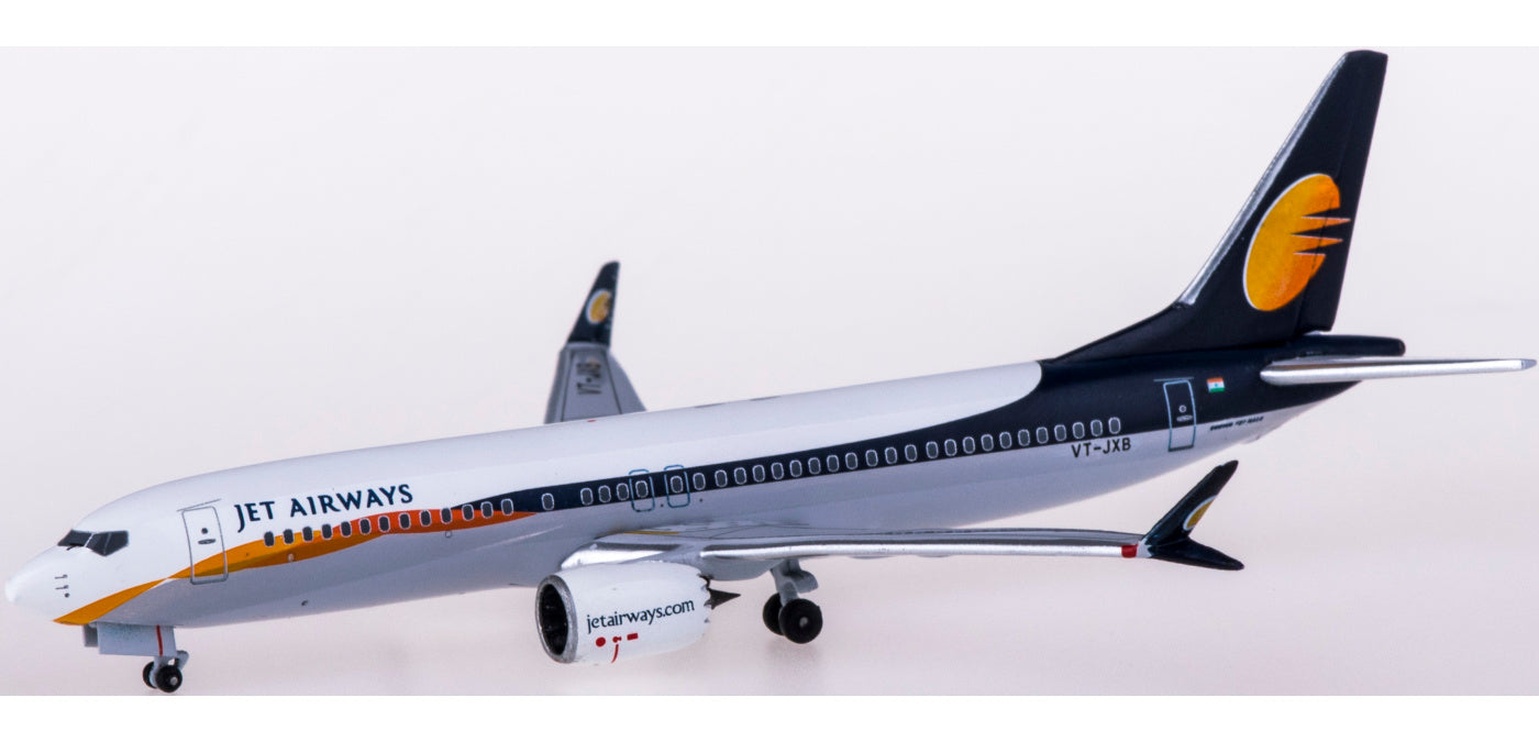 (Rare)1:400 AeroClassics AC419802 Jet Airways Boeing 737 MAX 8 VT-JXB+Free Tractor