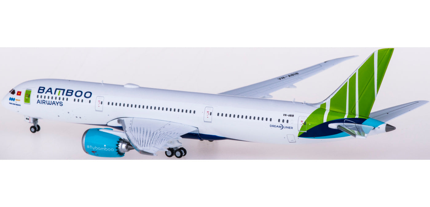 1:400 Geminijets GJBAV1923 Bamboo Airways Boeing 787-9 VN-A818 Free Tractor+Stand