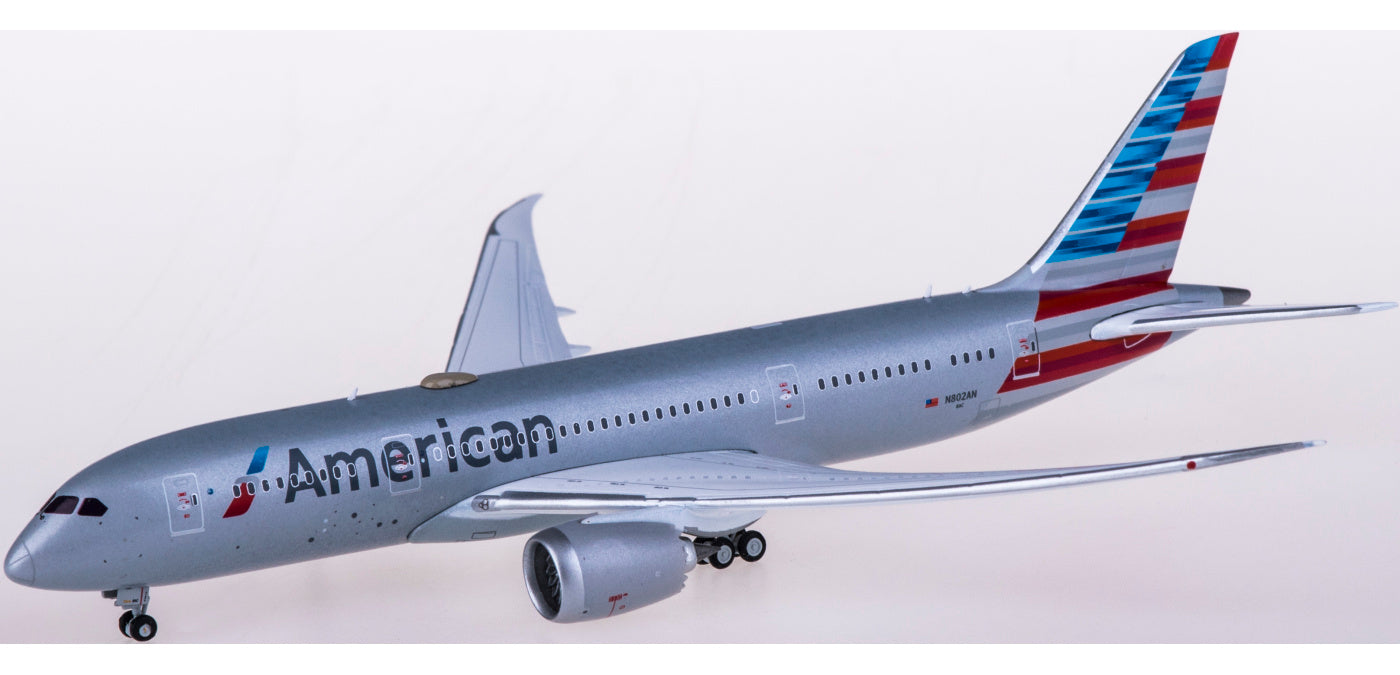 1:400 Geminijets GJAAL1867 American Airlines Boeing 787-8 N802AN Free Tractor+Stand