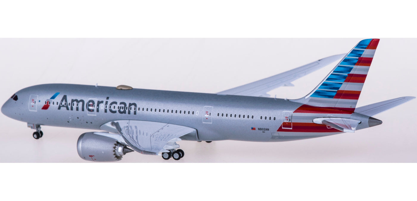 1:400 Geminijets GJAAL1867 American Airlines Boeing 787-8 N802AN Free Tractor+Stand