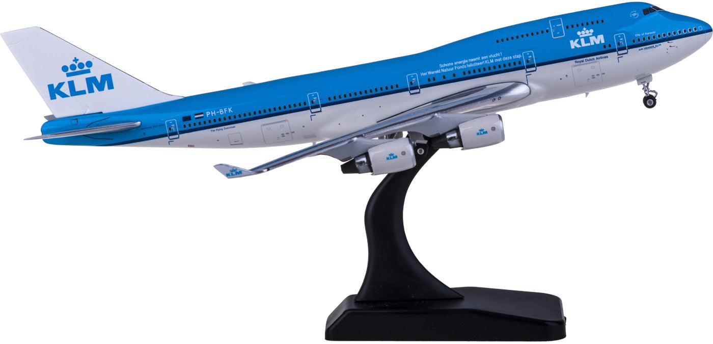 1:400 Phoenix PH11622 KLM Boeing 747-400 PH-BFK Free Tractor+Stand