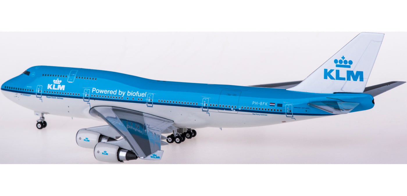 1:400 Phoenix PH11622 KLM Boeing 747-400 PH-BFK Free Tractor+Stand