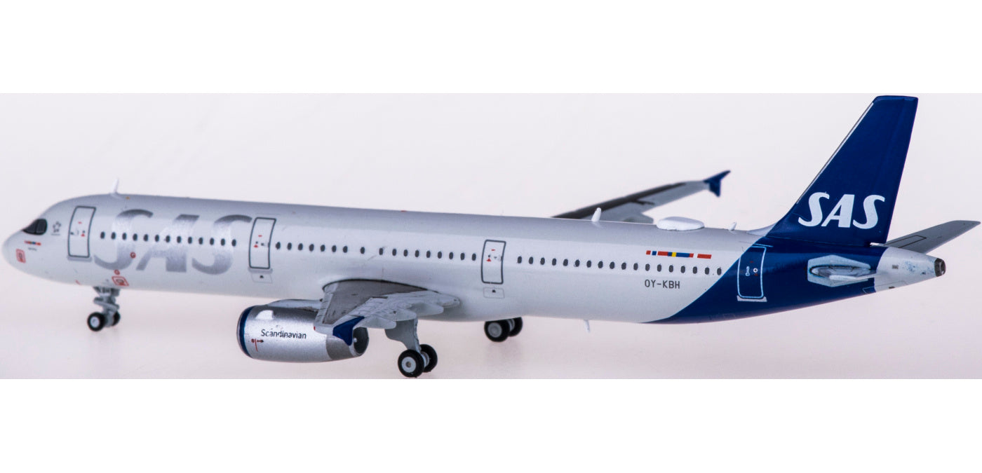 1:400 JC Wings XX4257 SAS Airbus A321 OY-KBH Free Tractor+Stand