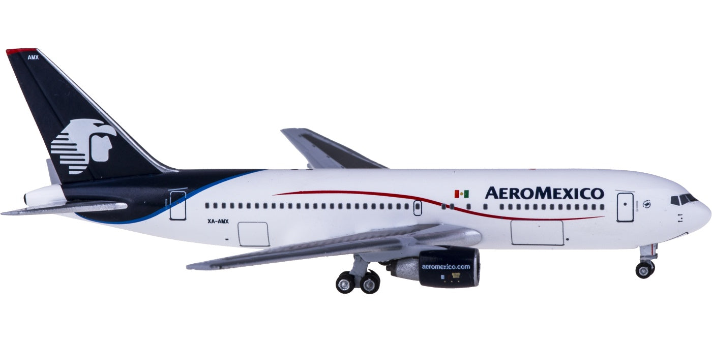 (Rare)1:400 AeroClassics AC419811 Aeroméxico Boeing 767-200 XA-AMX+Free Tractor