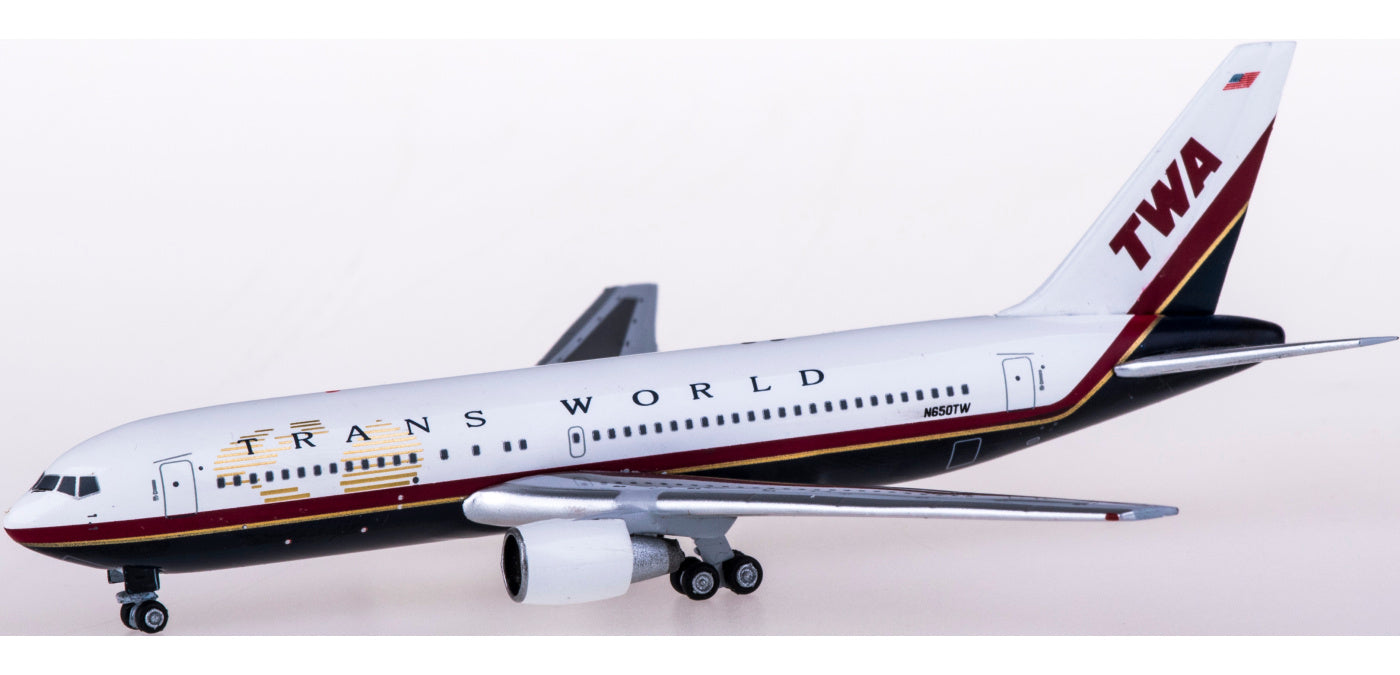 (Rare)1:400 AeroClassics AC419830 TWA Boeing 767-200ER N650TW+Free Tractor