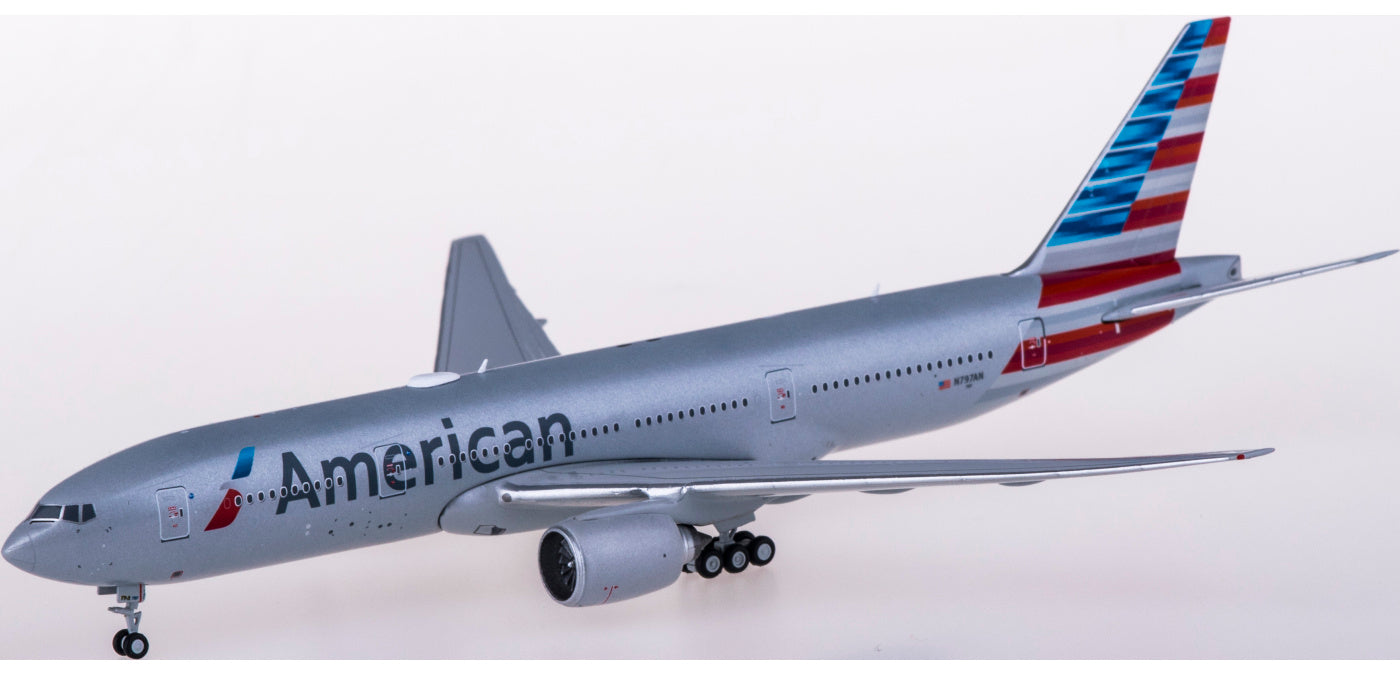 1:400 Geminijets GJAAL1869 American Airlines Boeing 777-200ER N797AN Free Tractor+Stand