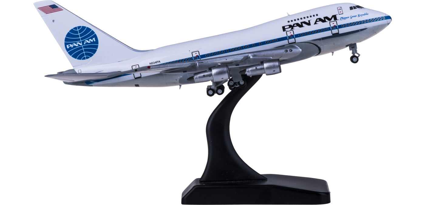 1:400 JC Wings EW474S001 Pan Am  Boeing 747SP N534PA Clipper Great Republic Free Tractor+Stand