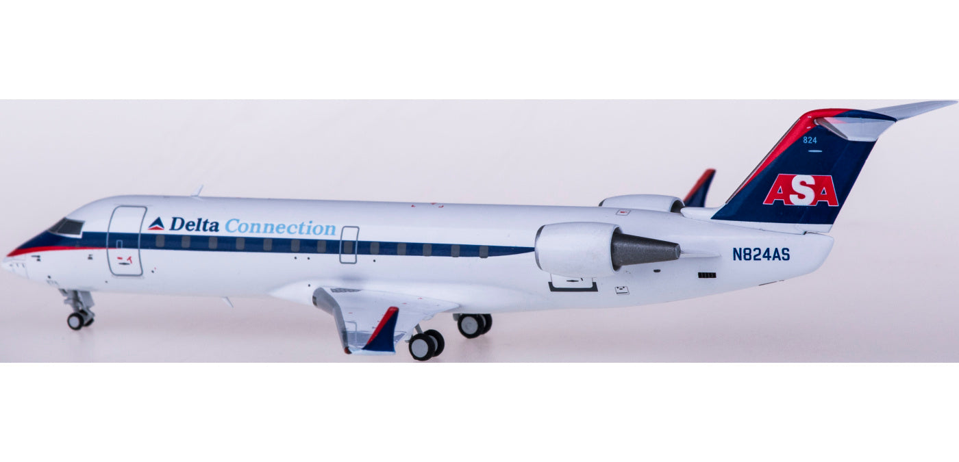 1:200 NG Models NG52039 Delta Air Lines Bombardier CRJ200ER N824AS