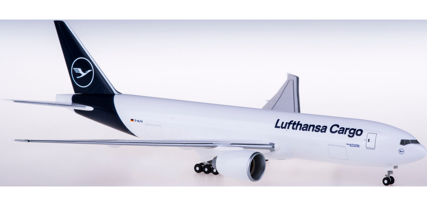 1:200 Hongan Wings LW200DLH004 Lufthansa Cargo Boeing 777-200LRF D-ALFA